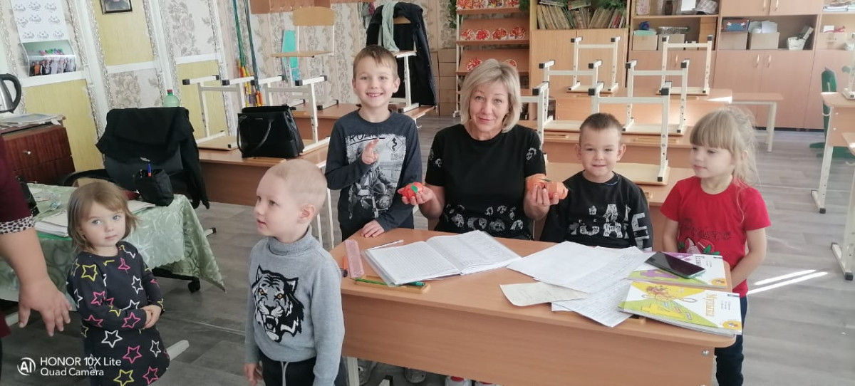 Постер к социальной практике: Мандарин в подарок