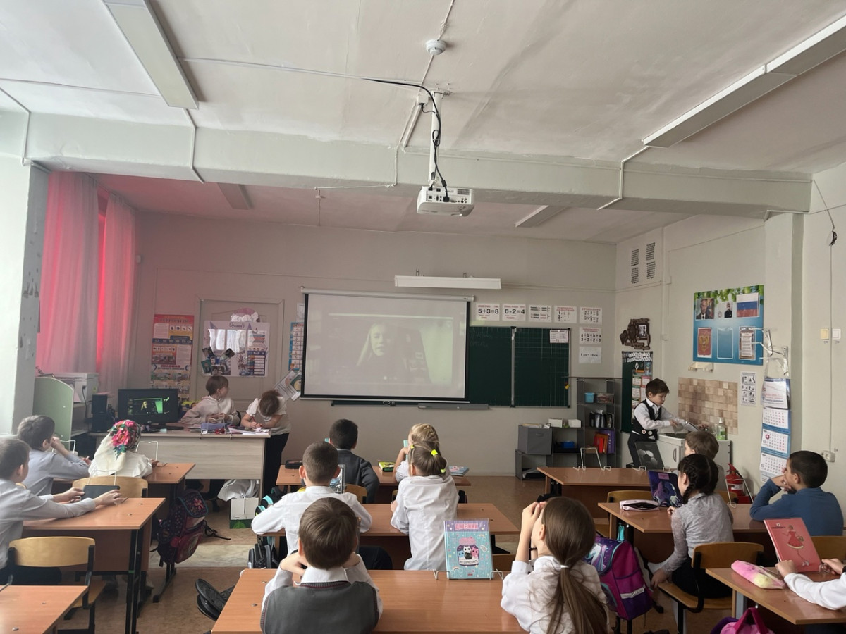 Постер к социальной практике: Дарим улыбку даром