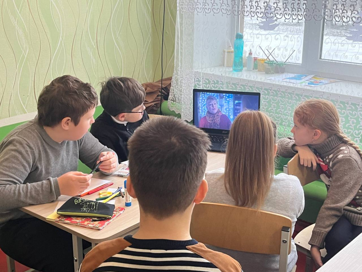 Постер к социальной практике: Протяни руку помощи