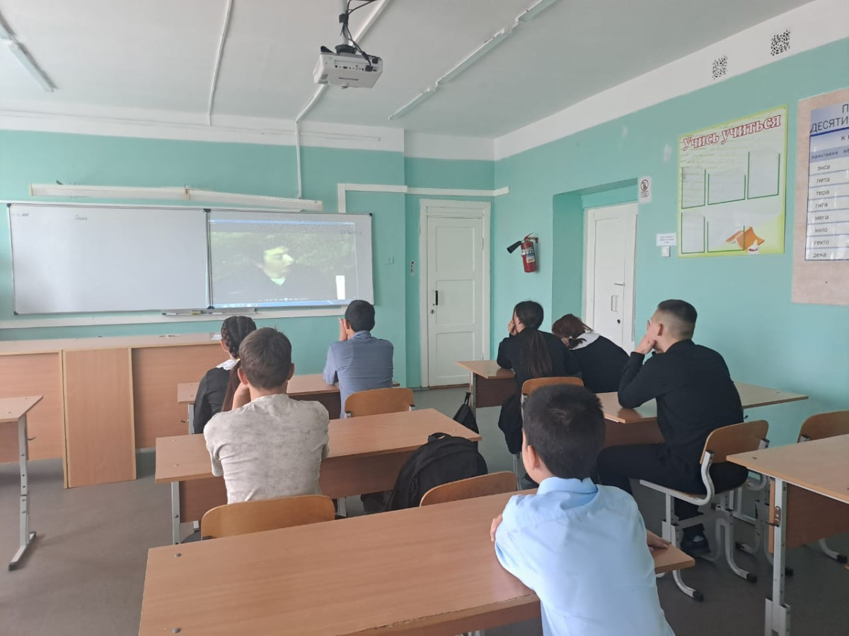 Постер к социальной практике: доброе дело - забота о людях