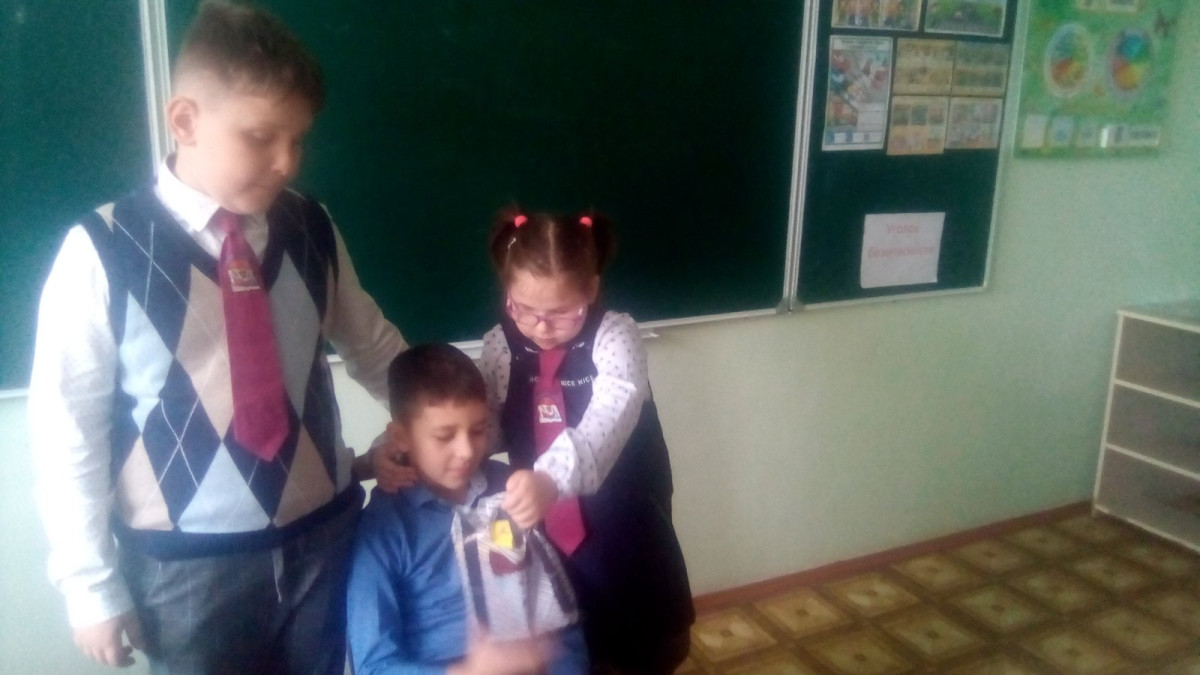 Постер к социальной практике: Помощь вместо осуждения