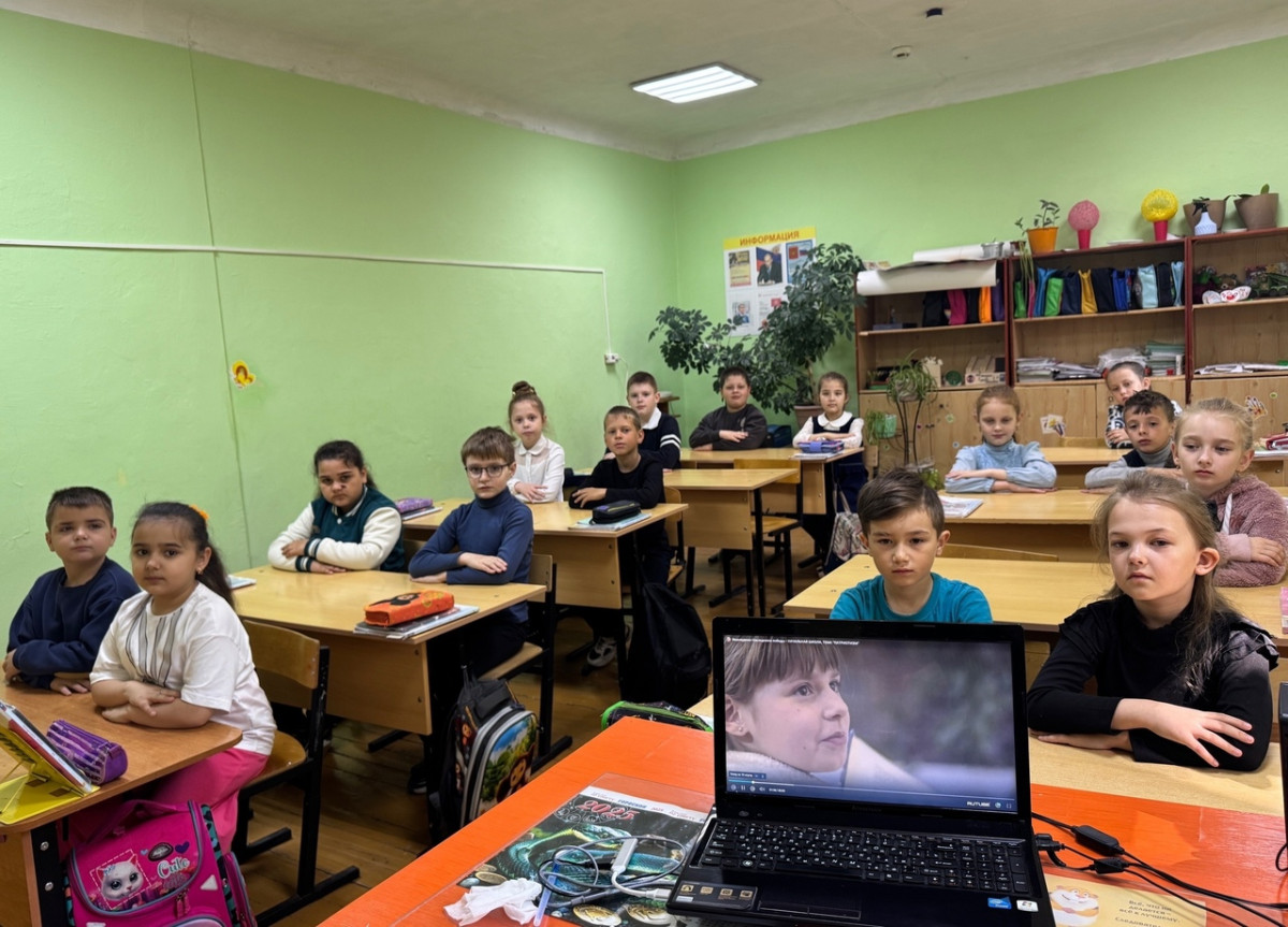 Постер к социальной практике: «Маленькие патриоты большой страны»