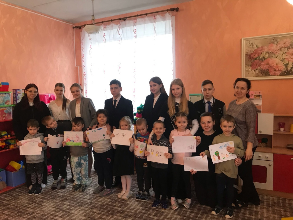 Постер к социальной практике: Подари кусочек счастья
