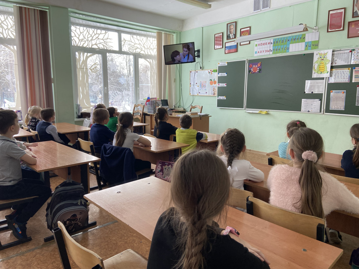 Постер к социальной практике: С отзывчивостью к птицам!