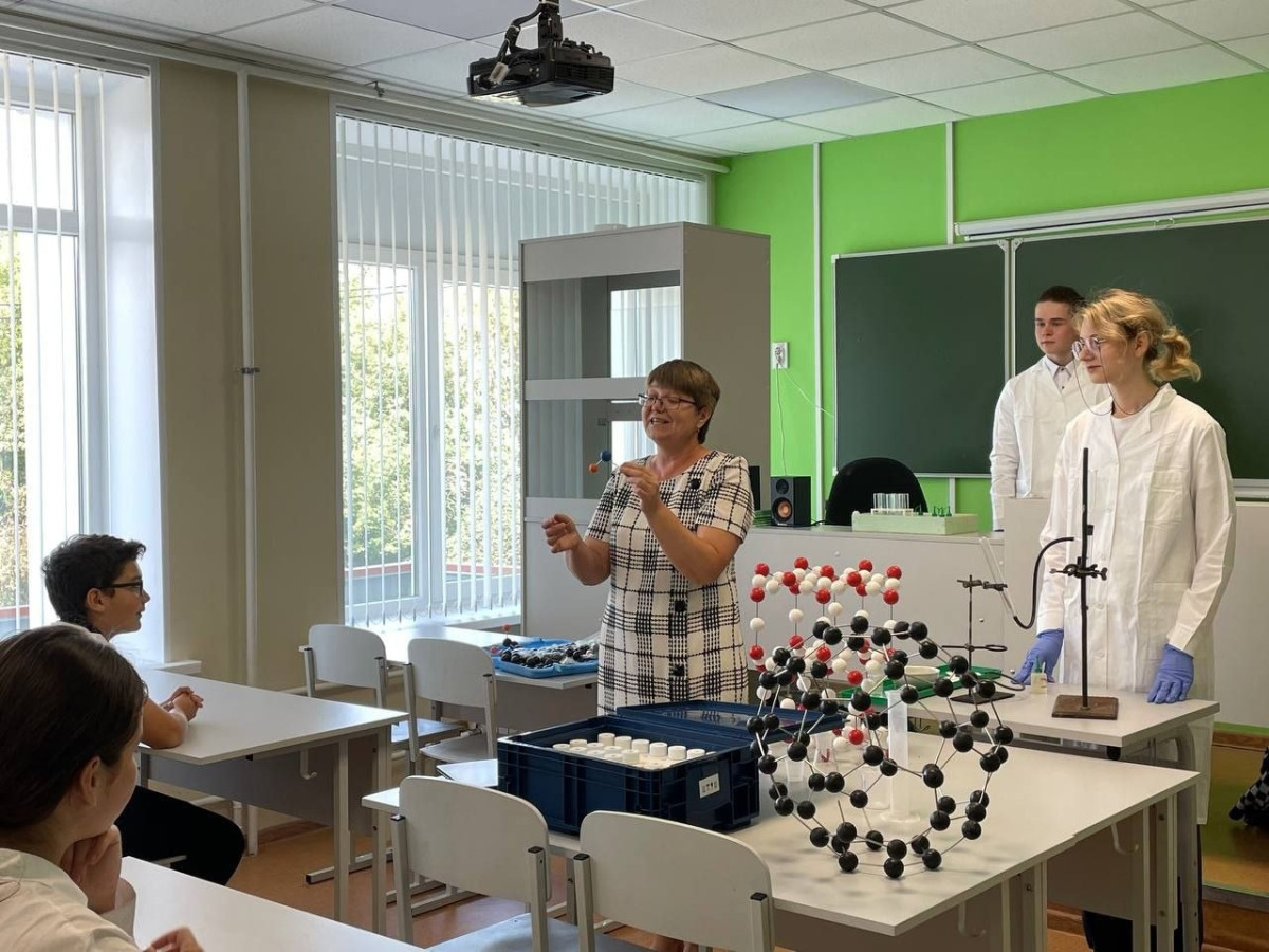 Постер к социальной практике: Помощь учителю