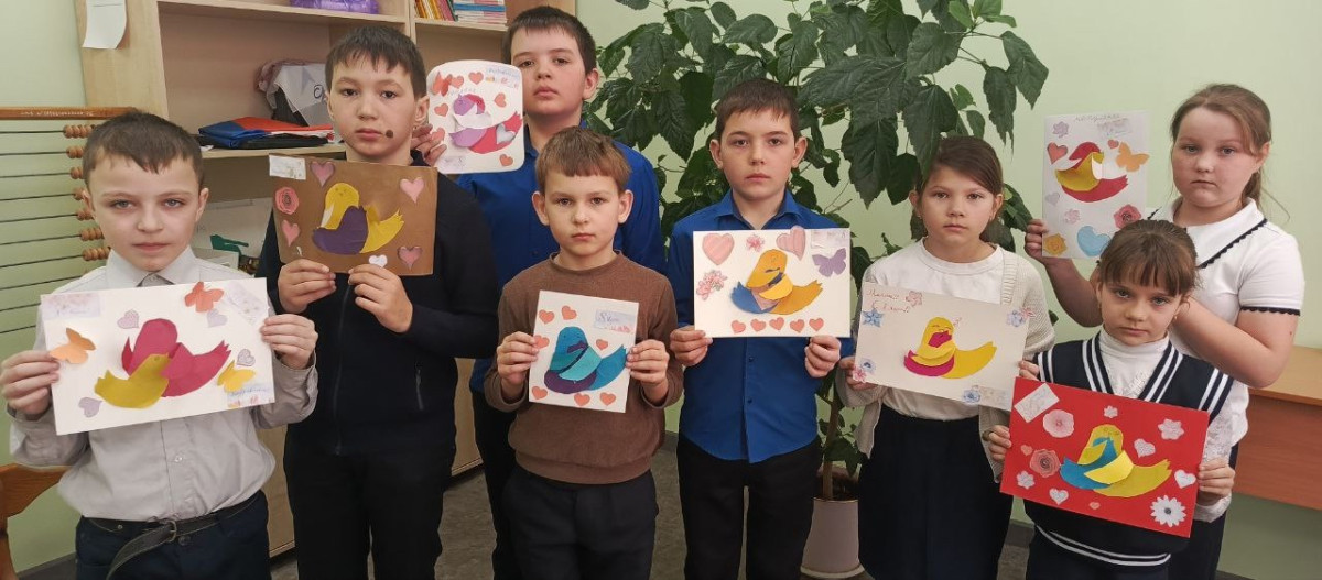 Постер к социальной практике: Мамин праздник