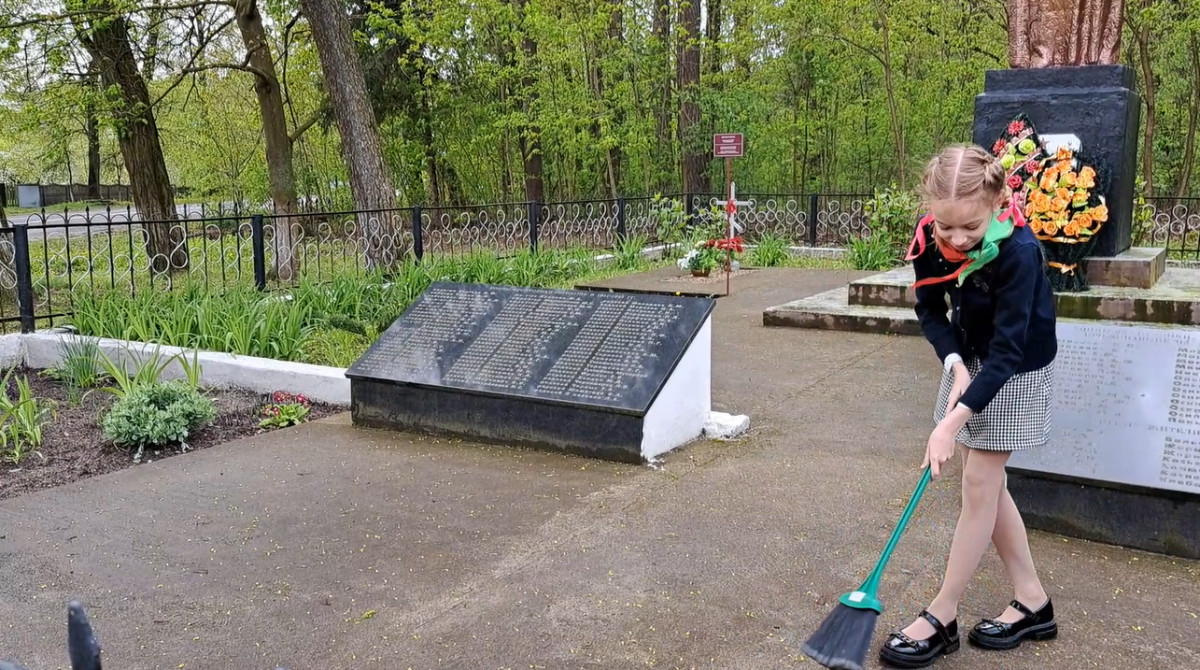 Постер к социальной практике: Чтим память героев