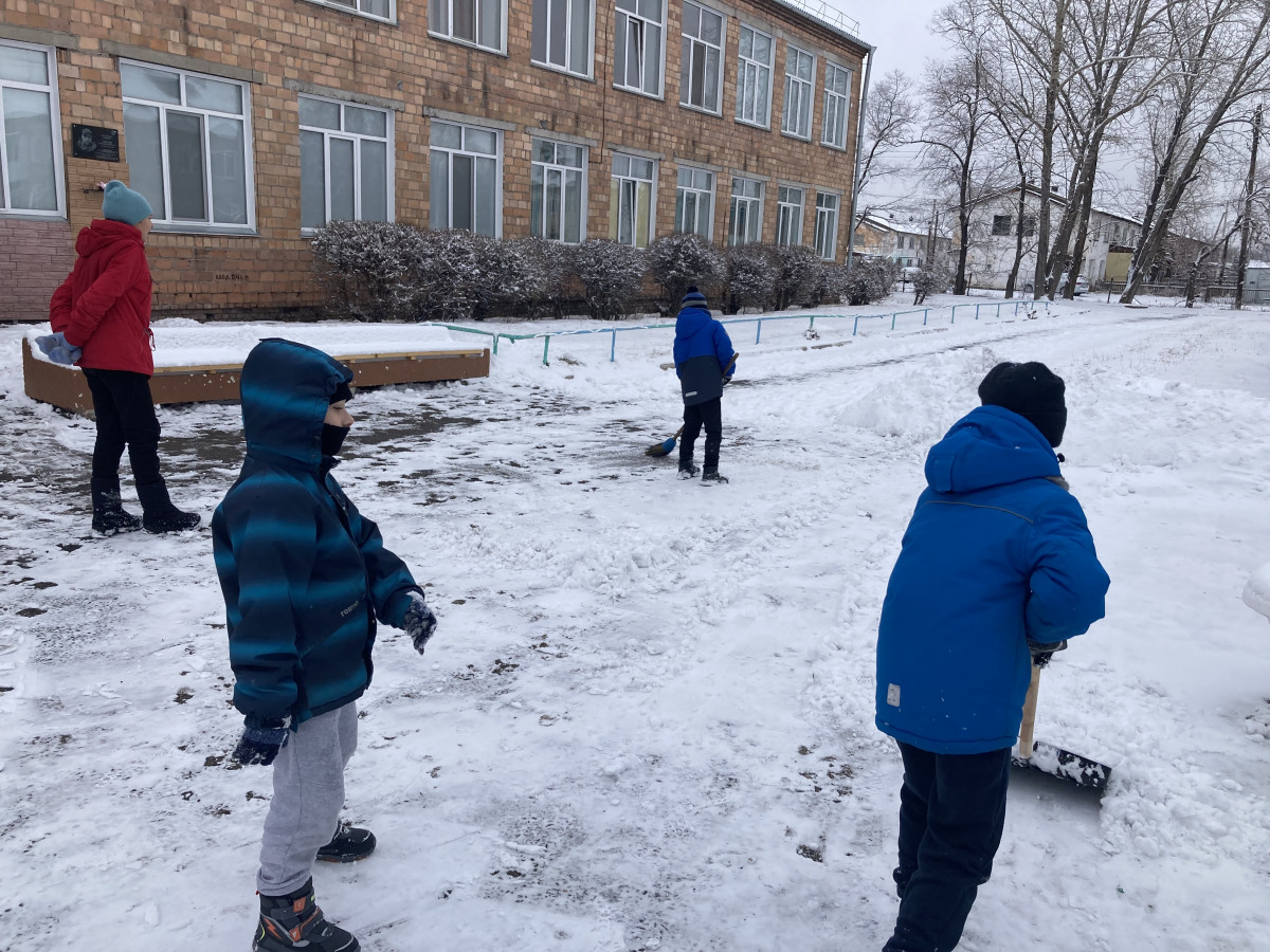 Постер к социальной практике: Помощь вместо осуждения