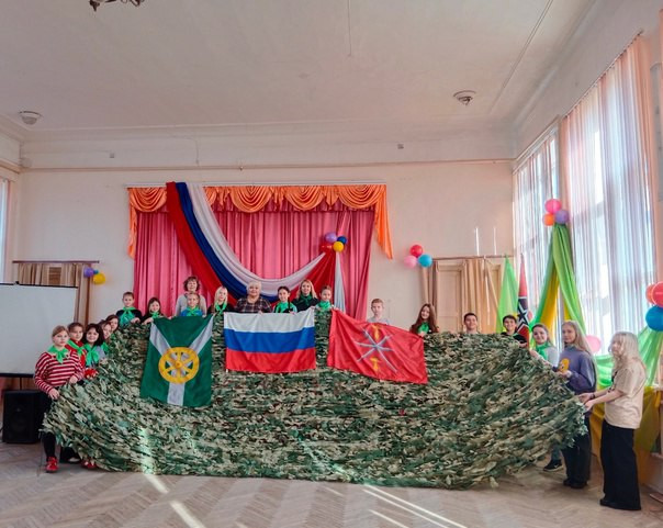 Постер к социальной практике: Помощь бойцам