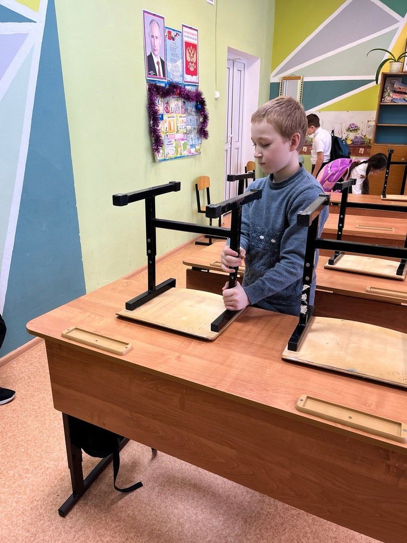 Постер к социальной практике: Помогаем друг другу