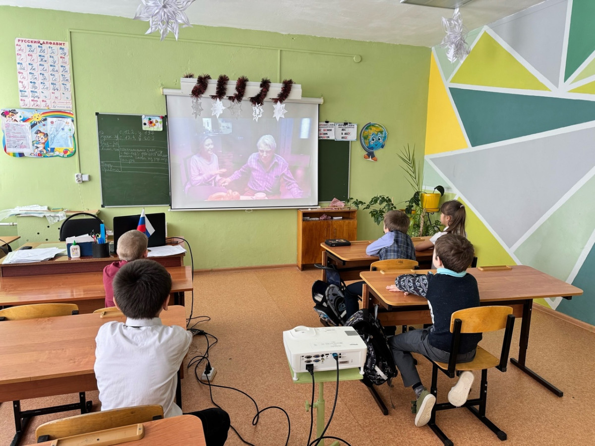 Постер к социальной практике: Скучен день до вечера, коли делать нечего