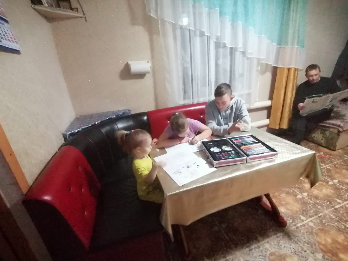 Постер к социальной практике: Помощь ближним