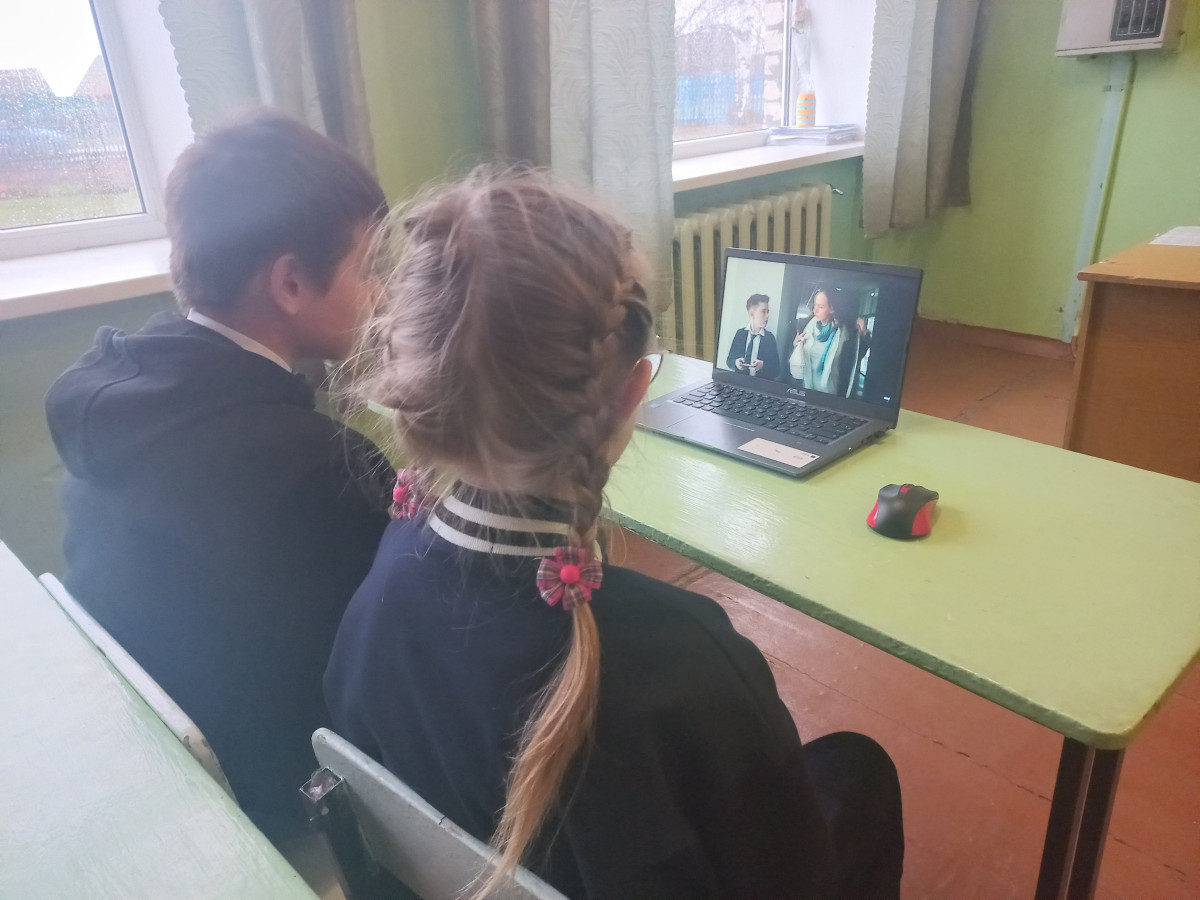 Постер к социальной практике: Уважайте друг друга