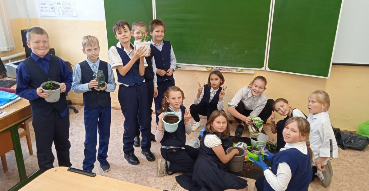 Постер к социальной практике: Приносим радость другим.