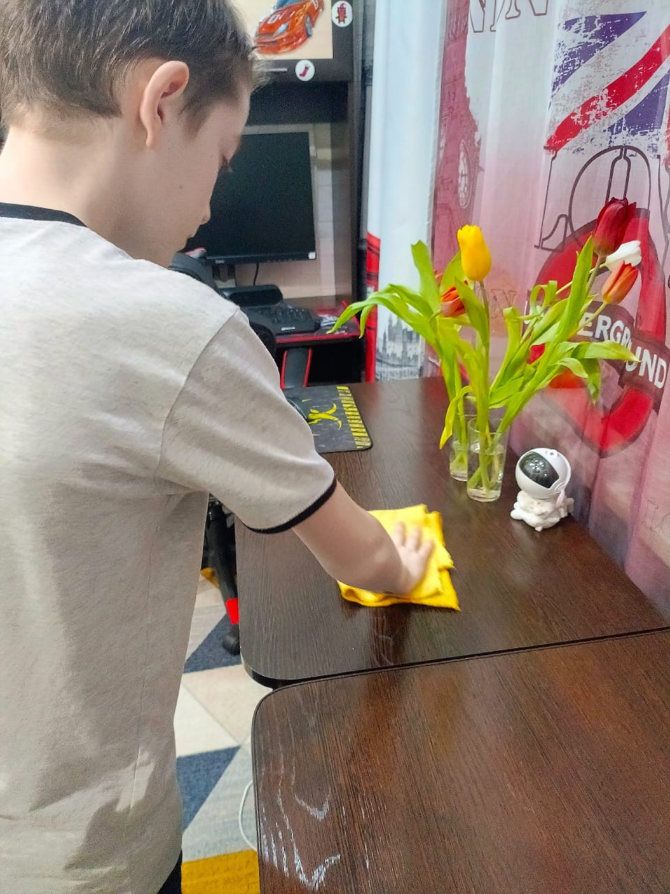 Постер к социальной практике: "Радость труда"