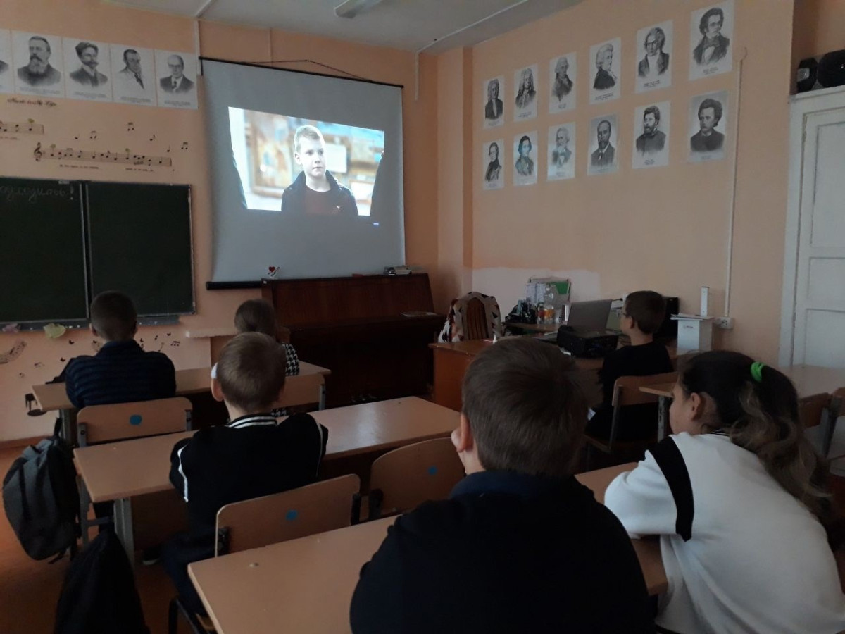 Постер к социальной практике: Честь имею