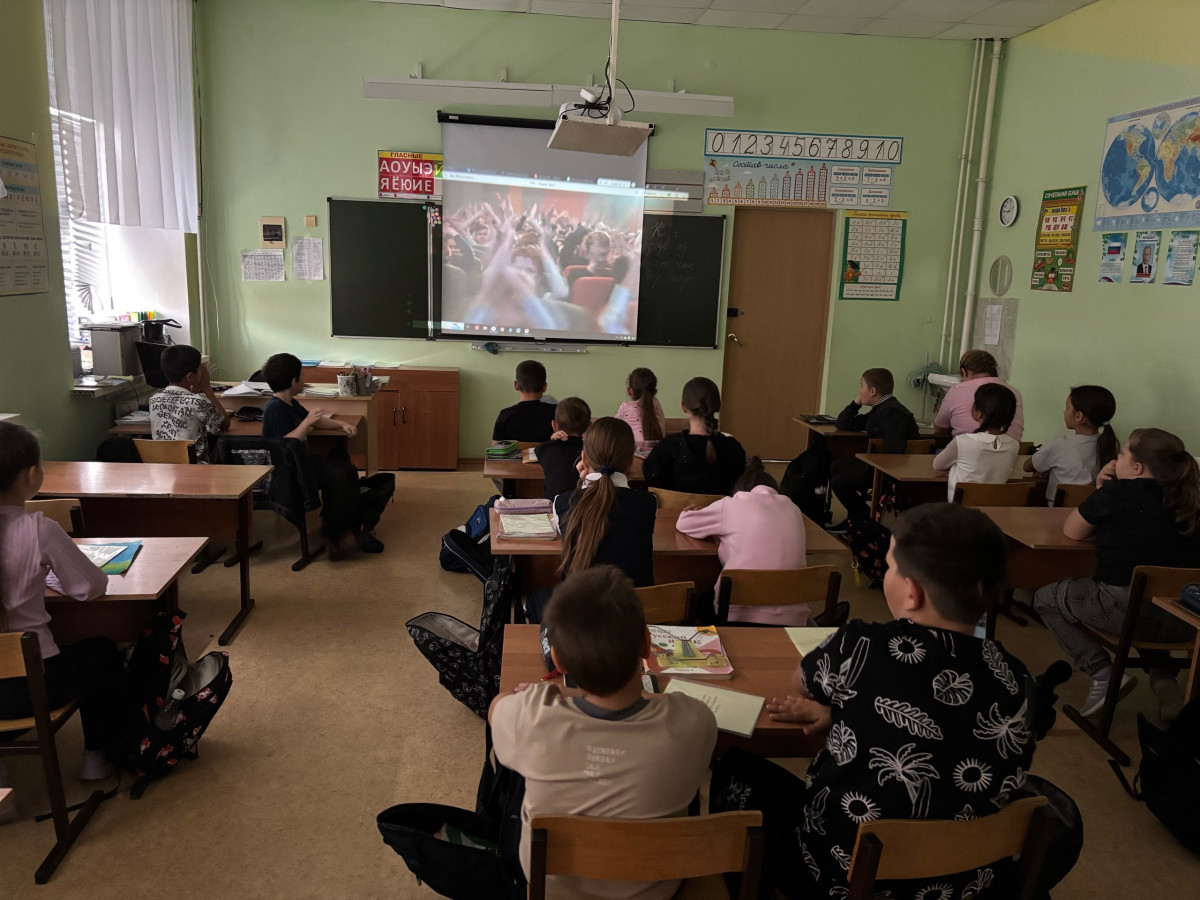 Постер к социальной практике: Будущее принадлежит тем, кто верит в красоту своей мечты!