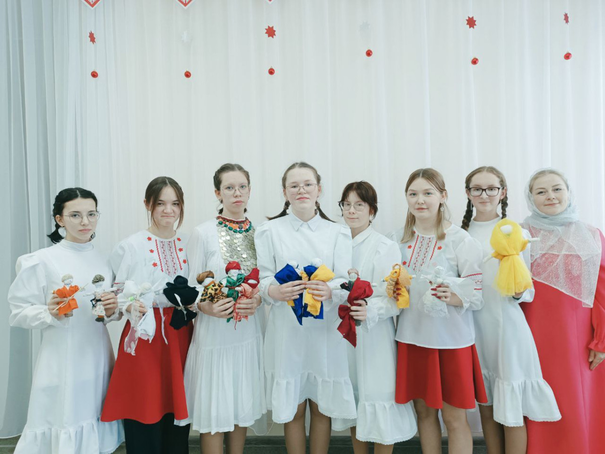 Постер к социальной практике: "Новая песня - новая жизнь"