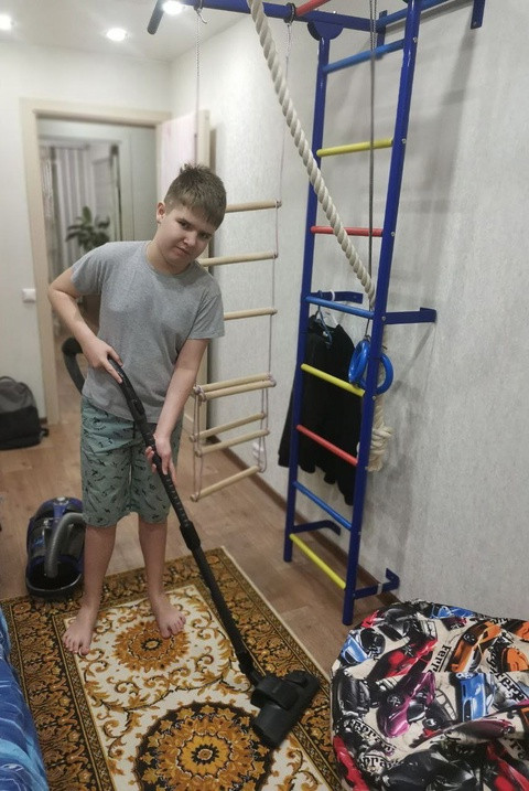Постер к социальной практике: Быть человеком - главная обязанность