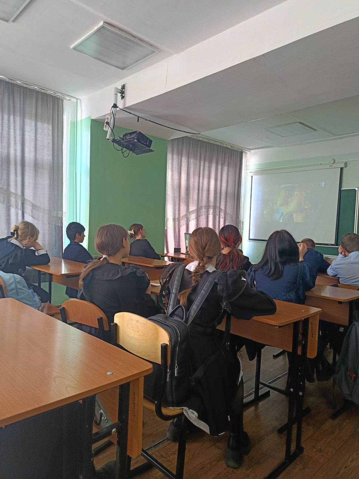 Постер к социальной практике: Великодушие состоит не в том, чтобы ты дал мне нечто такое, в чем я нуждаюсь более тебя, но чтобы ты дал мне то, без чего сам не можешь обойтись.