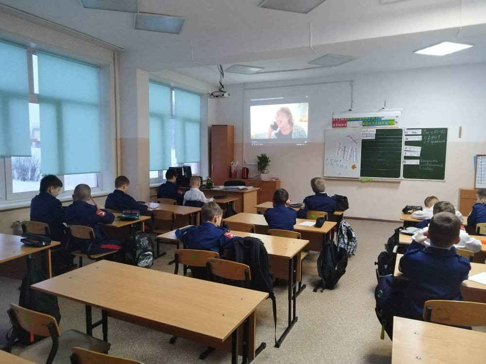 Постер к социальной практике: С новым годом, друзья!