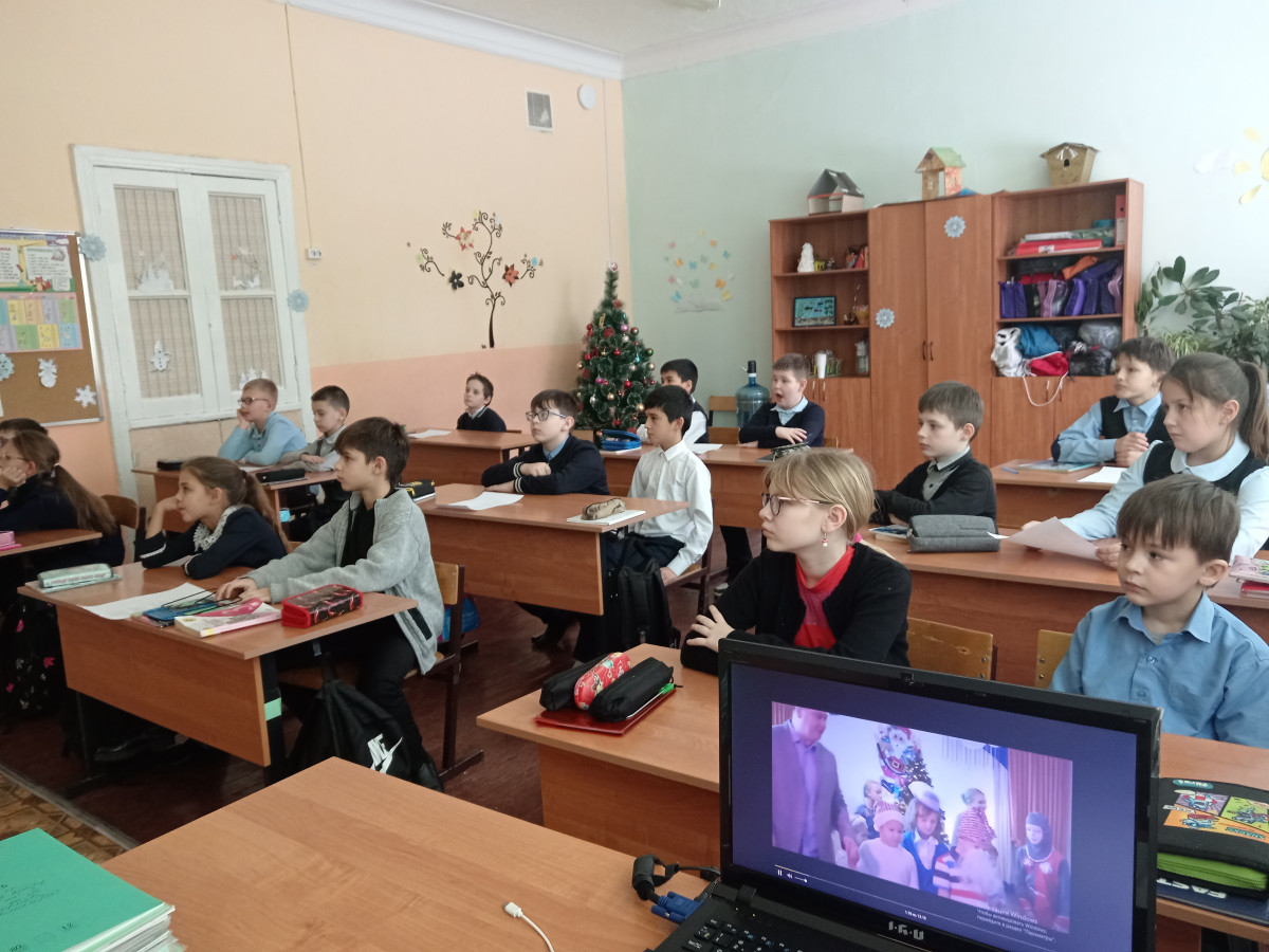 Постер к социальной практике: «Новогодний подарок»