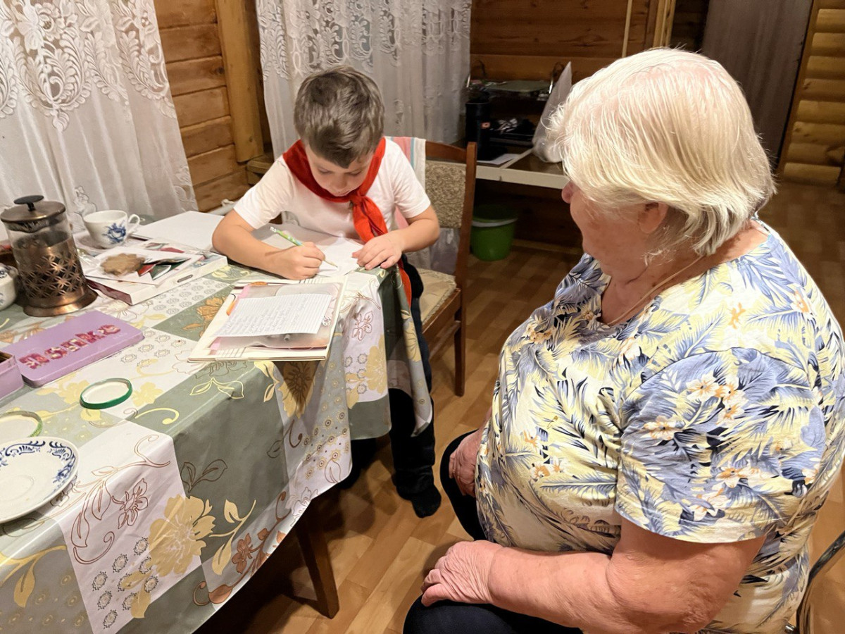 Постер к социальной практике: Добрые дела под Новый год.