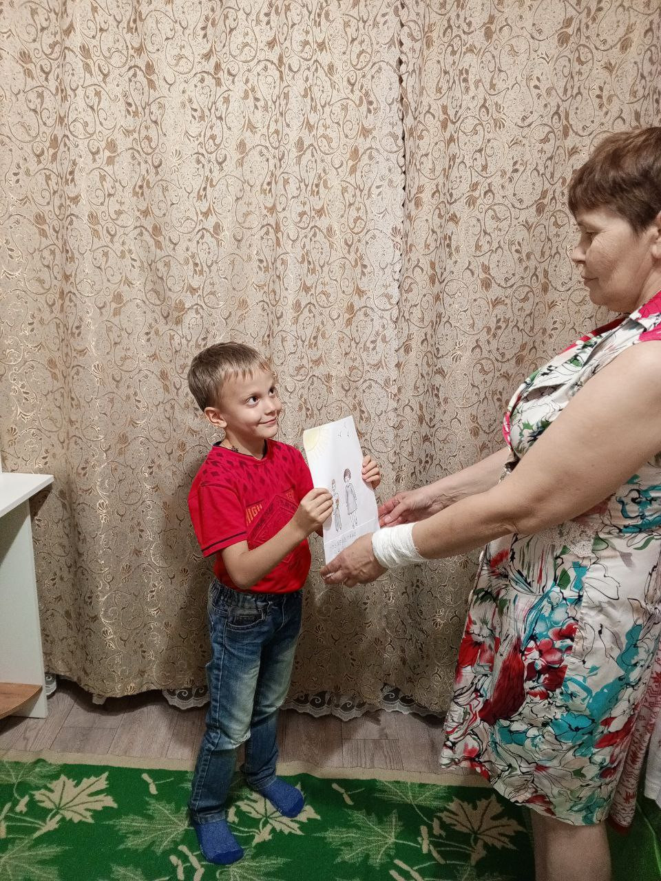 Постер к социальной практике: Внуки от души!