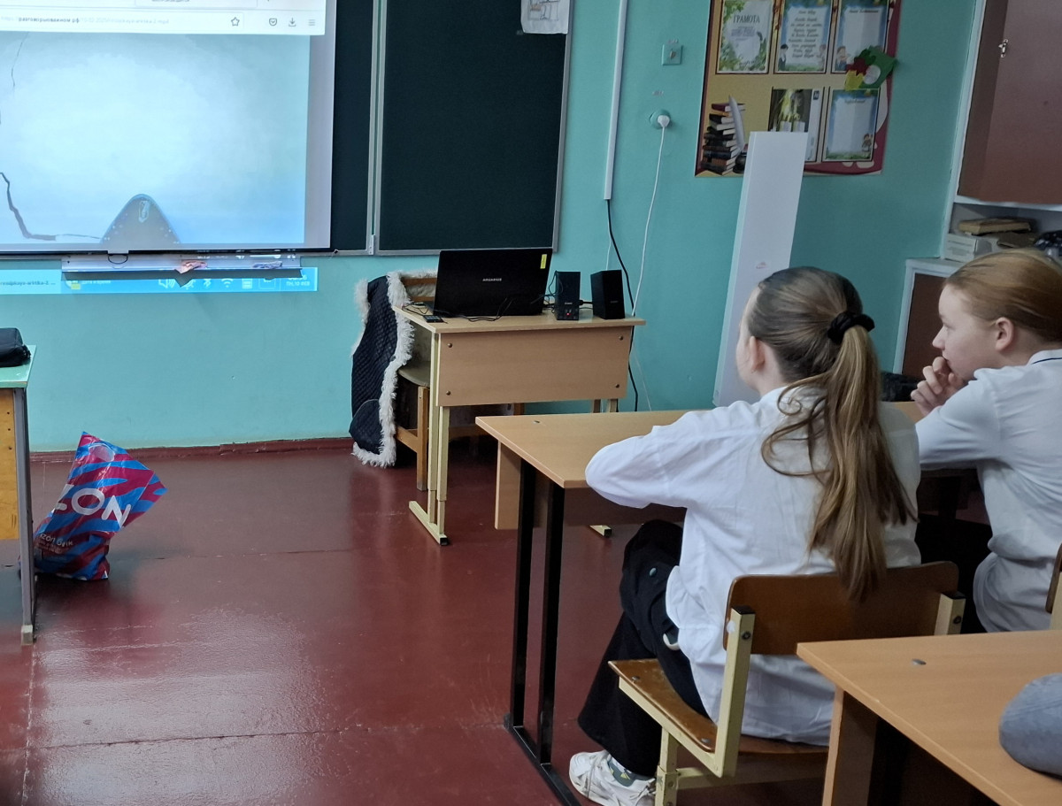 Постер к социальной практике: Коллективизм