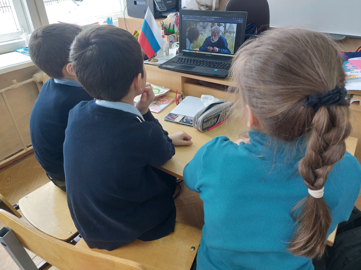 Постер к социальной практике: Понимание природы, гуманное, бережное отношение к ней – один из элементов нравственности, частица мировоззрения (К. Г. Паустовский)