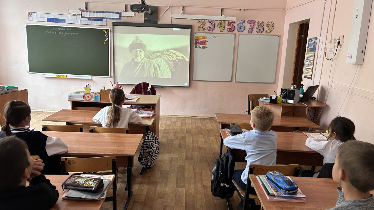 Постер к социальной практике: дружелюбие