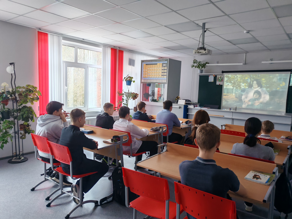 Постер к социальной практике: "Счастливые люди"