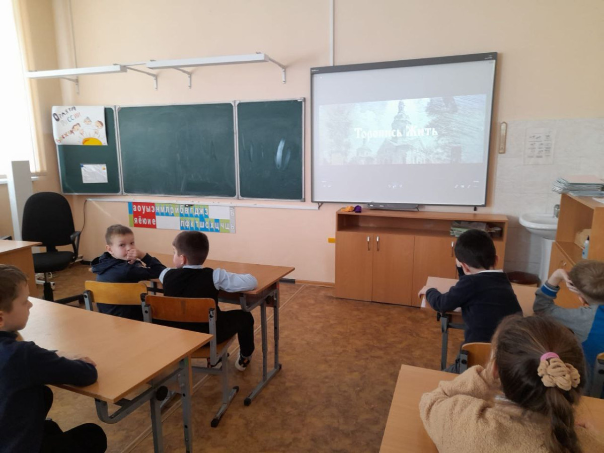 Постер к социальной практике: воспитание обязанности