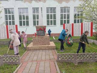 Постер к социальной практике: Созидательный труд