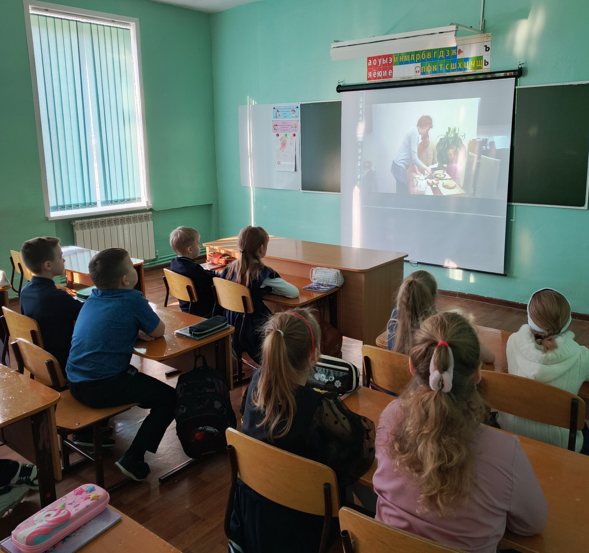 Постер к социальной практике: Лучший помощник!
