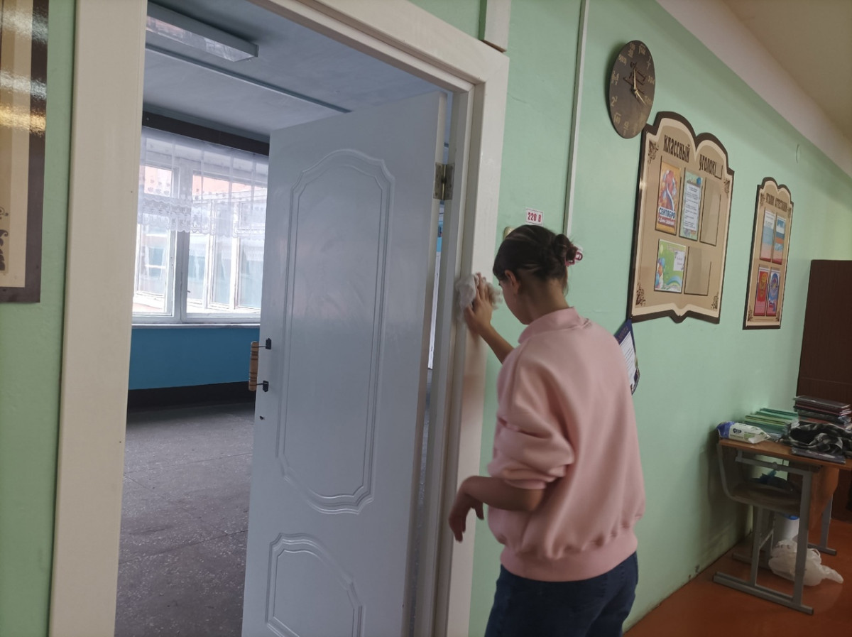 Постер к социальной практике: Труд- всему голова!