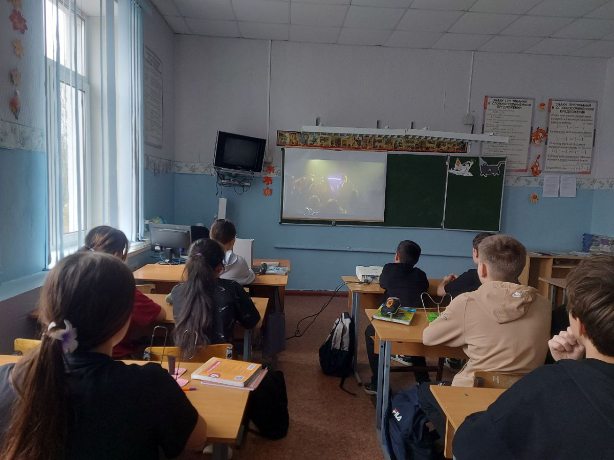 Постер к социальной практике: Строители мира