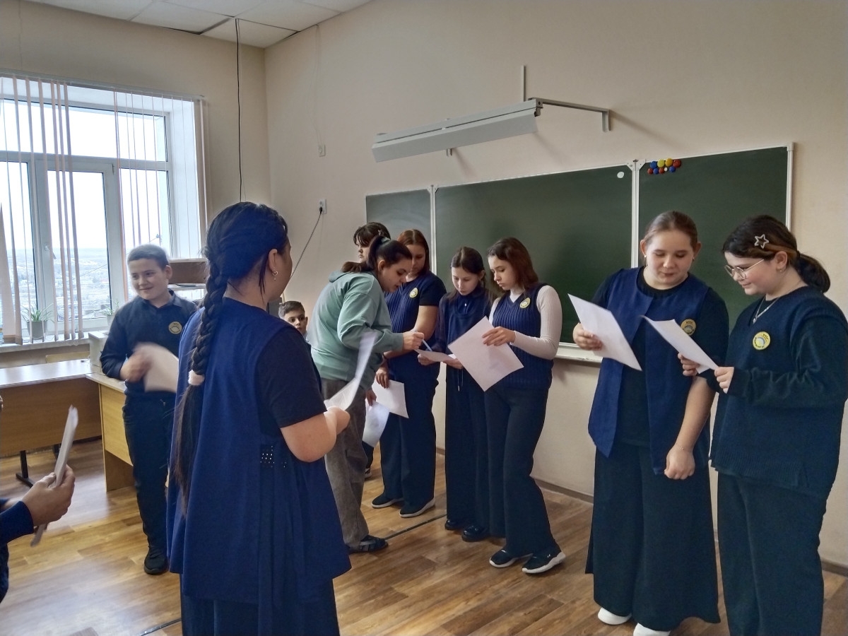 Постер к социальной практике: Песня объединяет