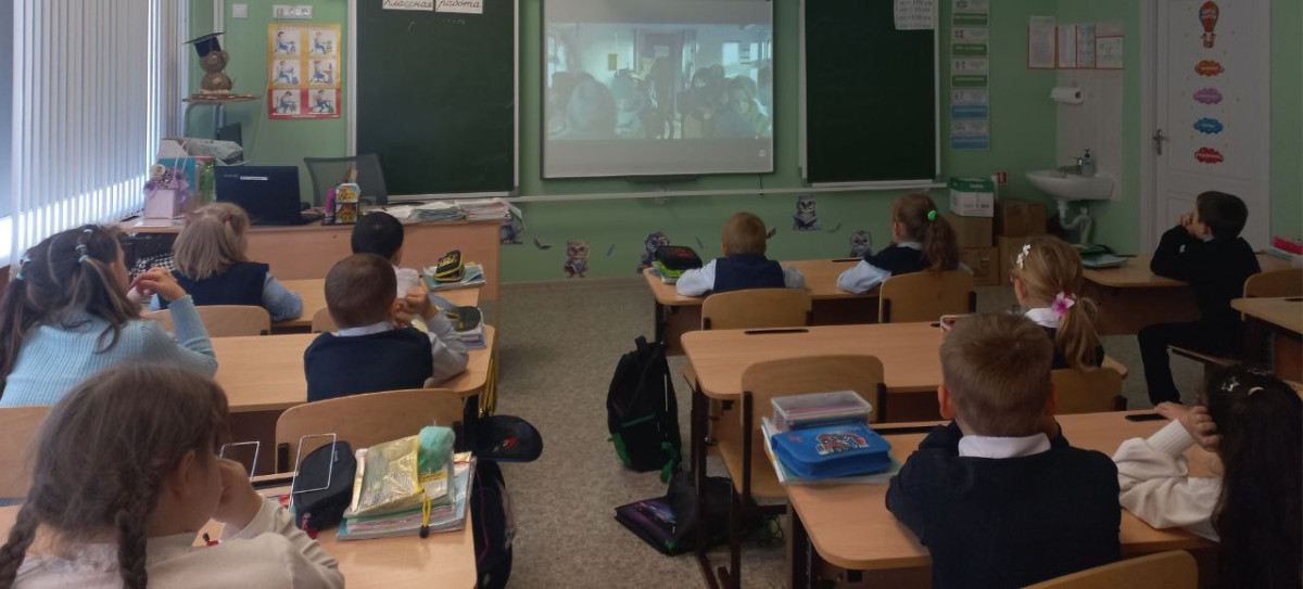 Постер к социальной практике: Хорощие песни