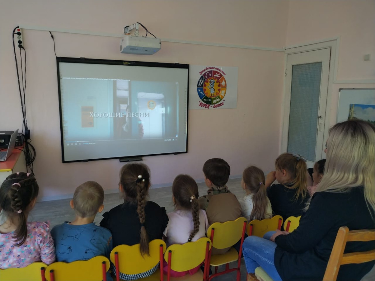 Постер к социальной практике: "Дорога добра"