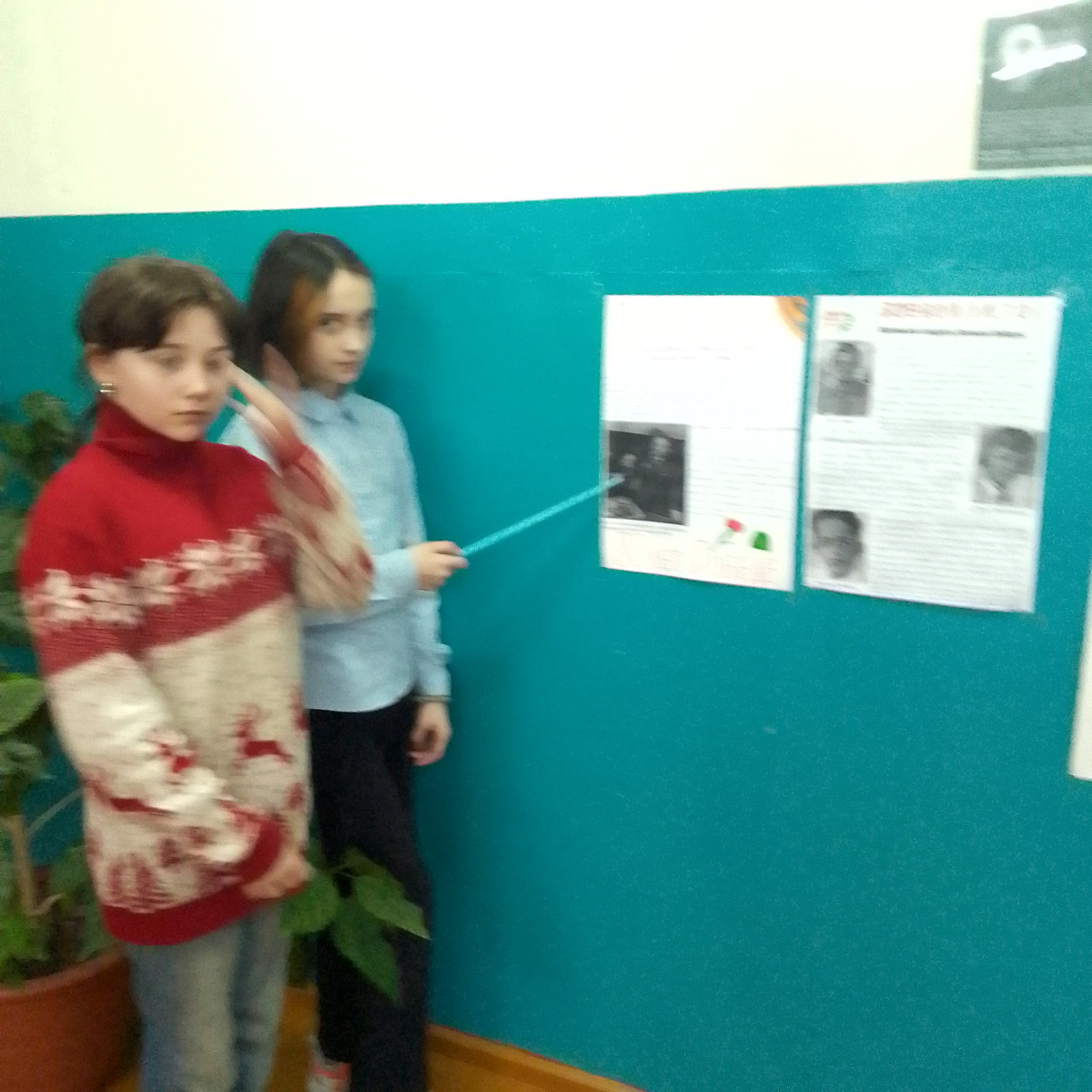 Постер к социальной практике: Киноуроки  в  школе