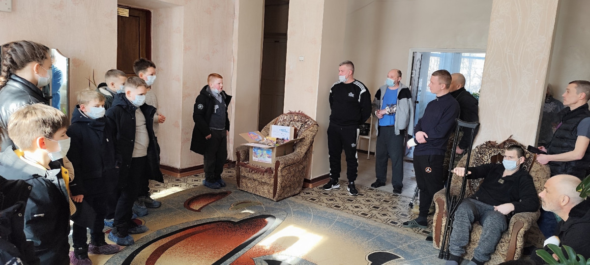 Постер к социальной практике: маленькие подвиги