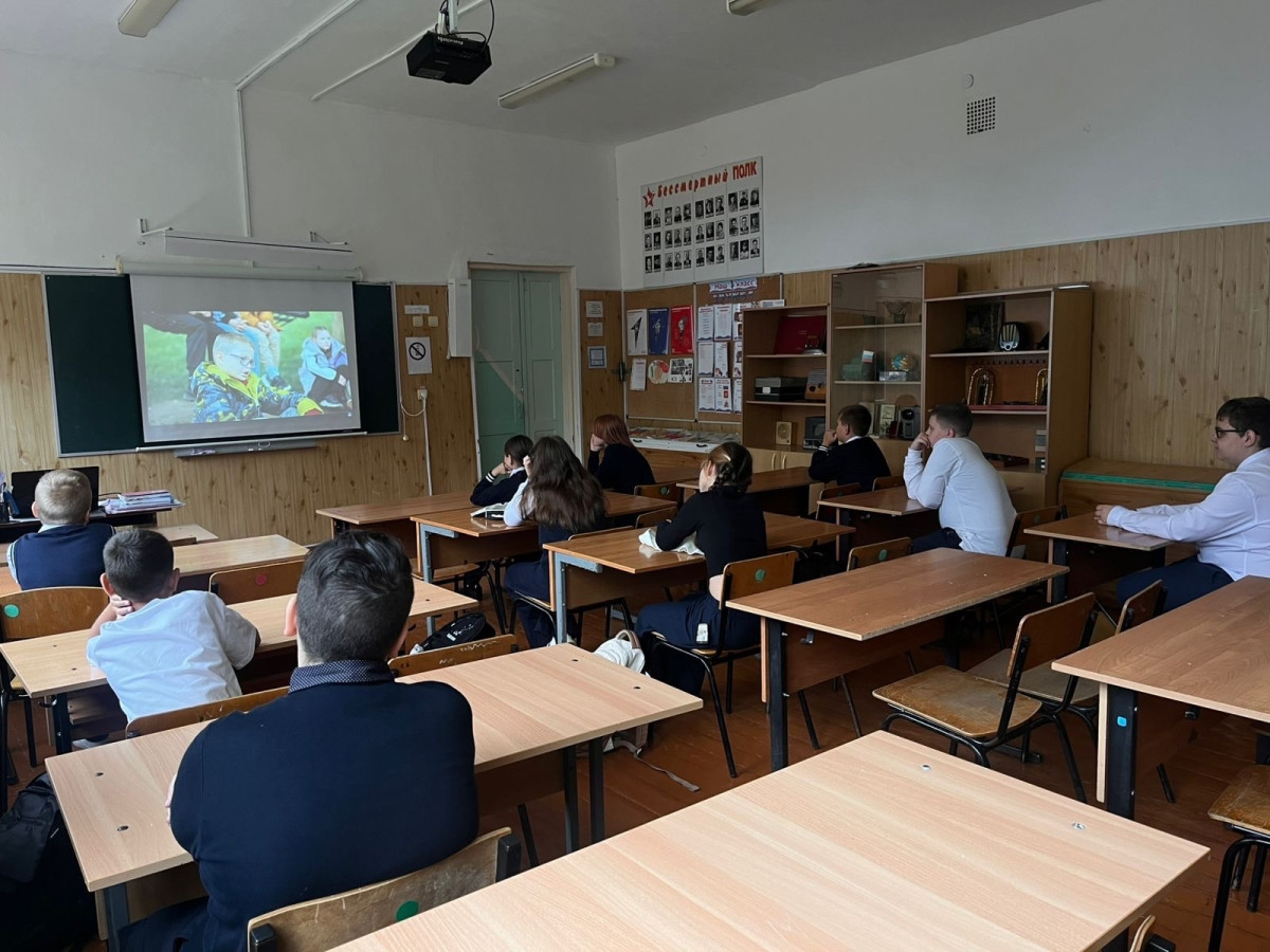Постер к социальной практике: Спешу на помощь