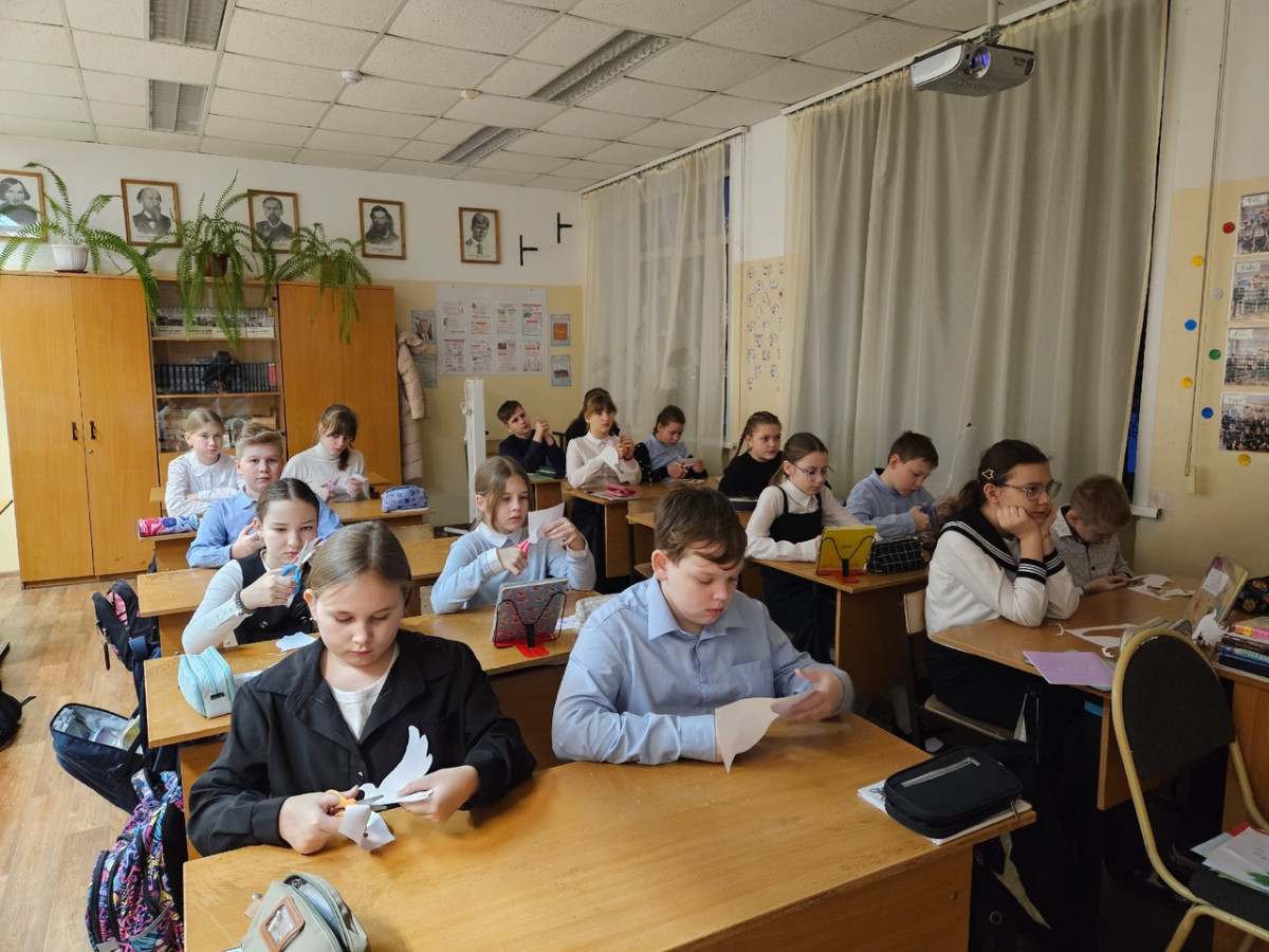 Постер к социальной практике: Миру- мир