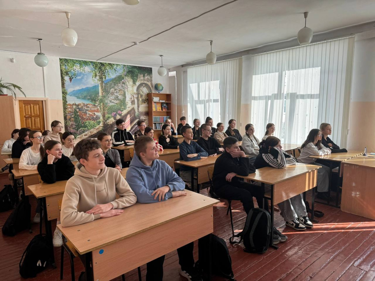 Постер к социальной практике: Сбор гуманитарной помощи участникам СВО