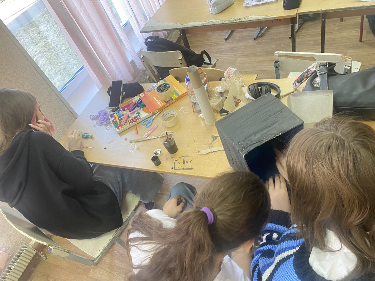 Постер к социальной практике: Первые герои