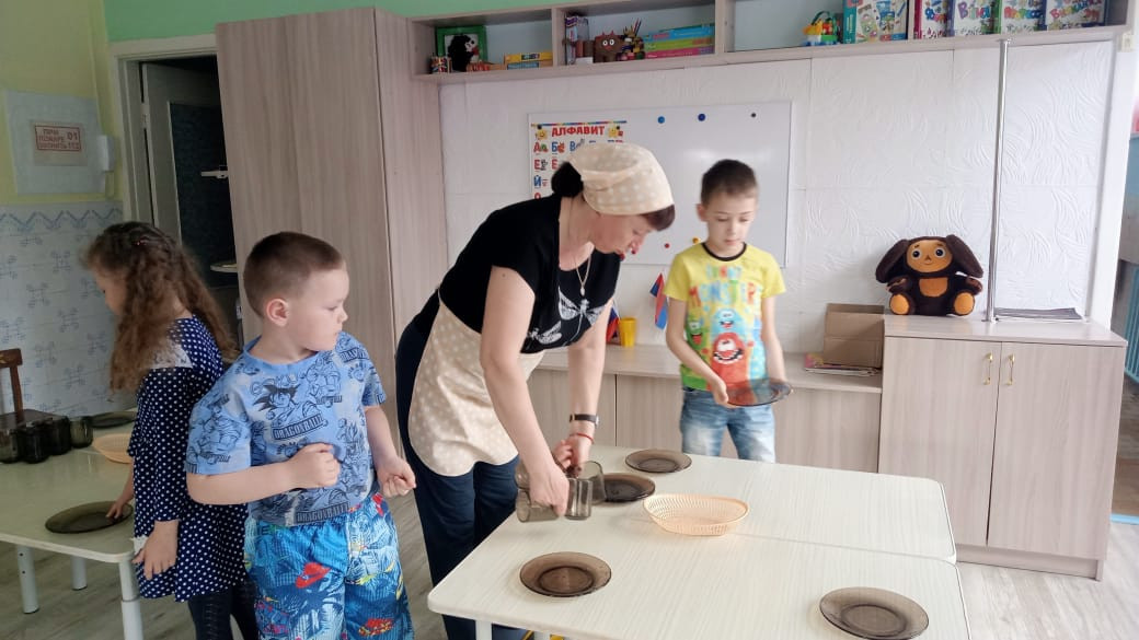 Постер к социальной практике: Ответственные поступки - добрые намерения