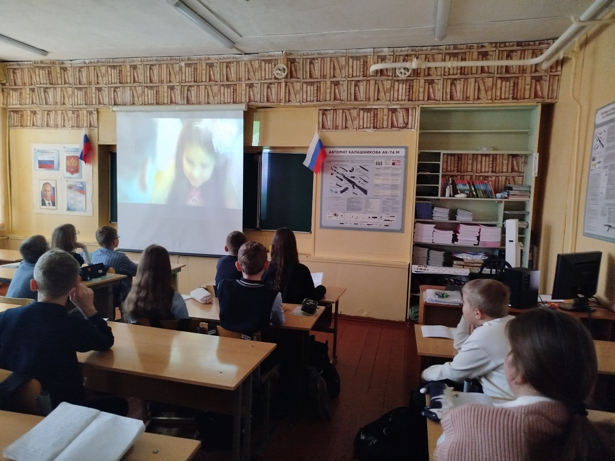 Постер к социальной практике: Изготовление новогодних подарков для родных и близких