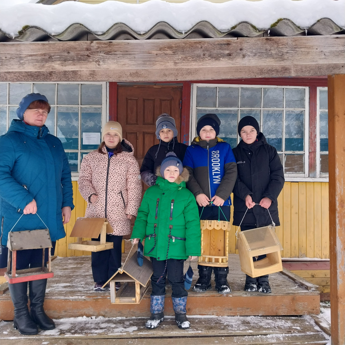 Постер к социальной практике: Помоги зимой птицам