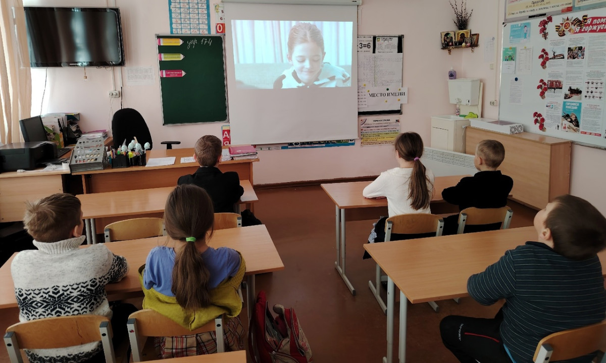 Постер к социальной практике: Наблюдательность и внимательность